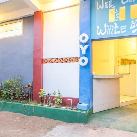 Hotel Vaccinated Staff - Oyo 1324 White House Gili Trawangan Zewnętrze zdjęcie