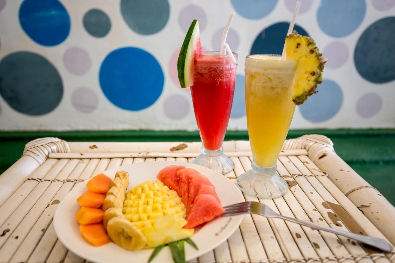 Hotel Vaccinated Staff - Oyo 1324 White House Gili Trawangan Zewnętrze zdjęcie